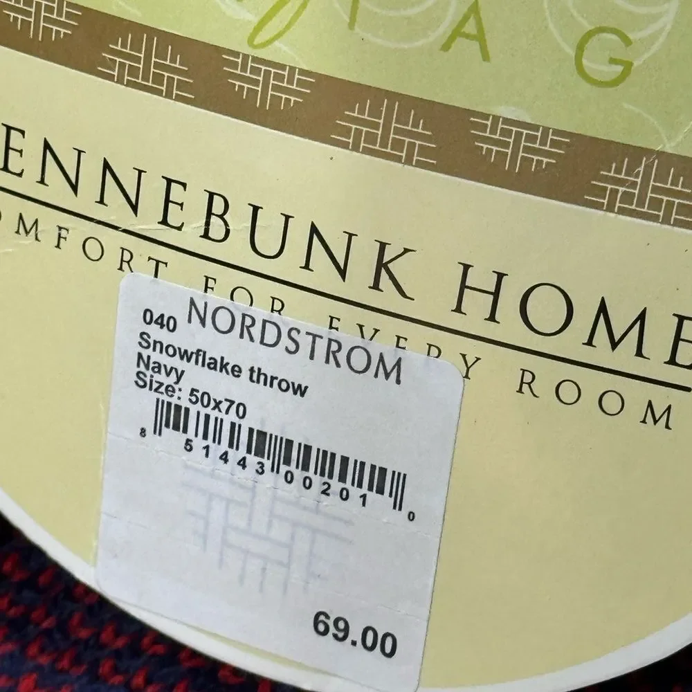 Kennebunk Home Bedford Cottage Snowflake Throw Blanket.